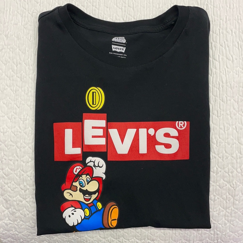 Levi’s x Super Mario Graphic Tee